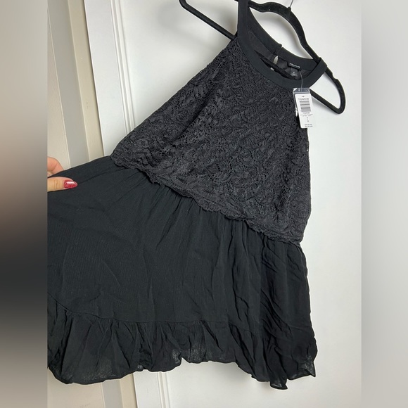 Tank Blouse with Lace - Picture 6 of 6